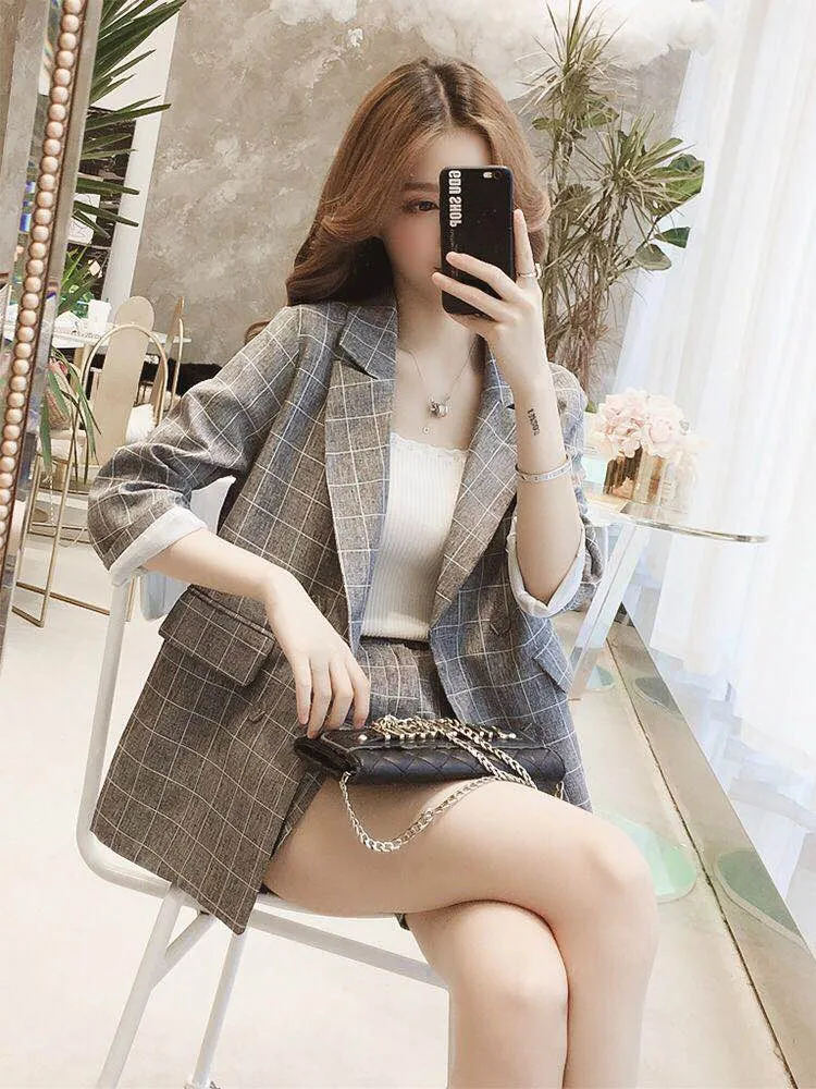 Elegant Plaid Two-Piece-Set (Blazer   Shorts)