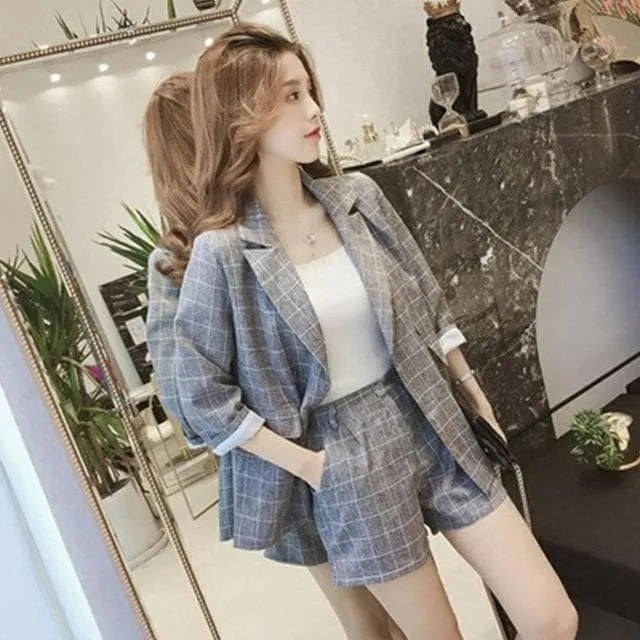 Elegant Plaid Two-Piece-Set (Blazer   Shorts)