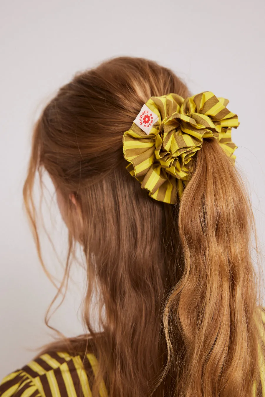 shirred garter scrunchie - yellow & brown stripe