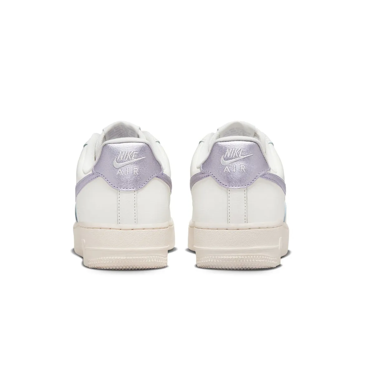 Wmns Air Force 1 '07 Ess 'Metallic Purple'