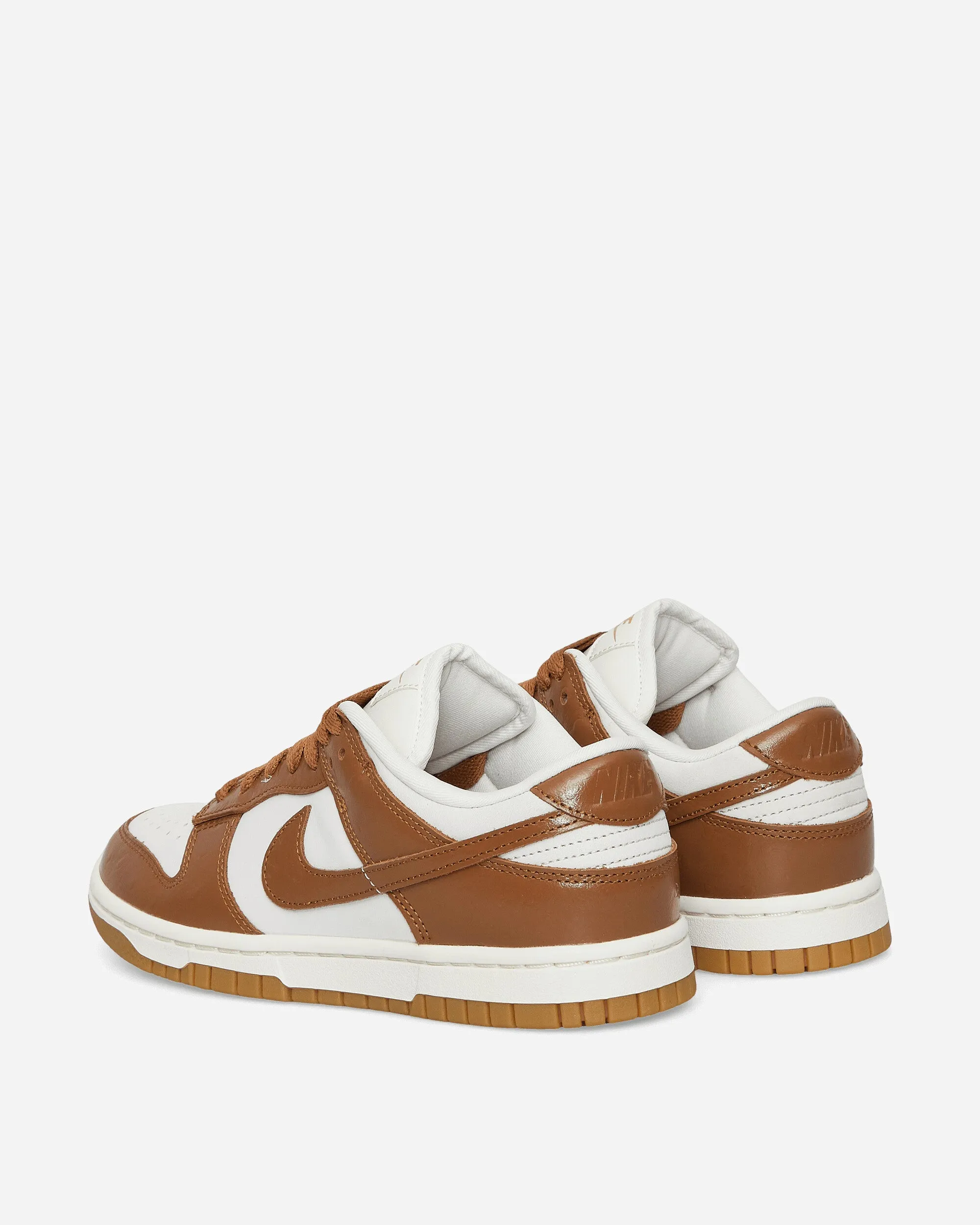 WMNS Dunk Low LX Sneakers Phantom / Ale Brown